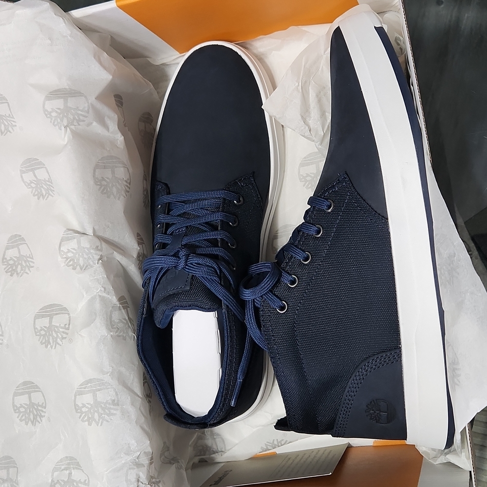 Men's Davis Square Chukka Shoes in Navy Blue Nubuck, Size 10